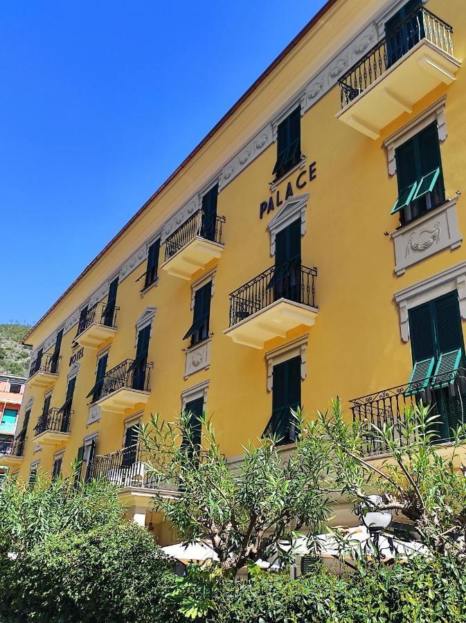 Palace 3*